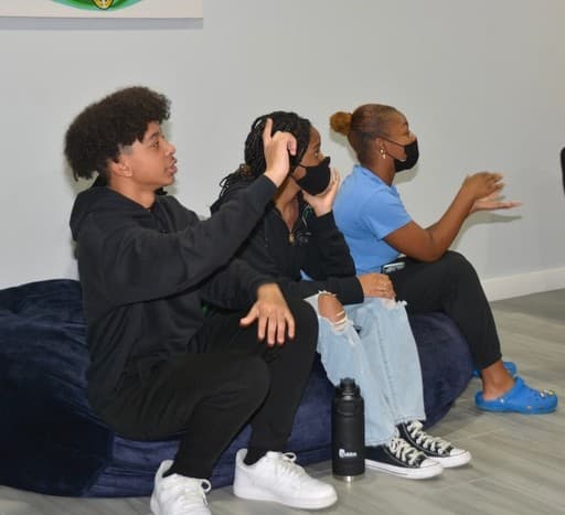 RGD participants engaged in interactive conversation.